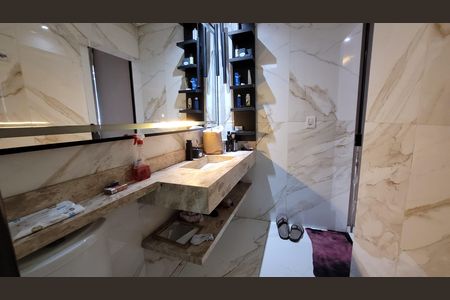 Casa para alugar com 300m², 3 quartos e 3 vagasBanheiro Suite