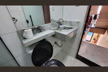 Casa para alugar com 300m², 3 quartos e 3 vagasBanheiro
