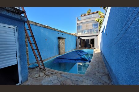 Casa para alugar com 300m², 3 quartos e 3 vagasPiscina