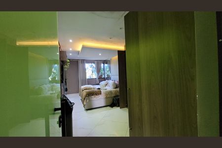Casa para alugar com 300m², 3 quartos e 3 vagasSuite