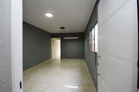 Entrada de casa para alugar com 2 quartos, 75m² em Jardim Lina, Cotia