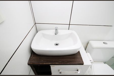 Casa para alugar com 75m², 2 quartos e sem vaga Casa para alugar com 75m², 2 quartos e sem vagaBanheiro