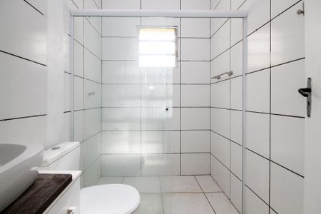 Banheiro de casa para alugar com 2 quartos, 75m² em Jardim Lina, Cotia