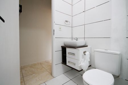 Casa para alugar com 75m², 2 quartos e sem vaga Casa para alugar com 75m², 2 quartos e sem vagaBanheiro
