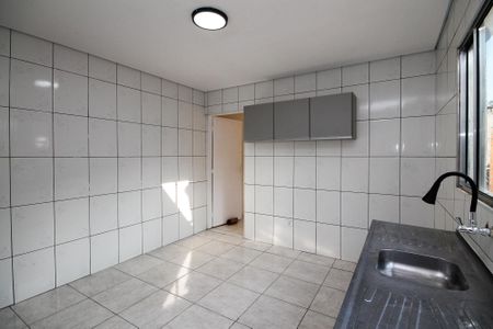 Casa para alugar com 75m², 2 quartos e sem vaga Casa para alugar com 75m², 2 quartos e sem vagaCozinha