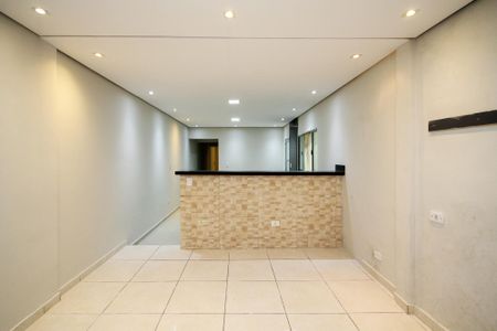 Casa para alugar com 55m², 2 quartos e sem vaga Casa para alugar com 55m², 2 quartos e sem vagaSala