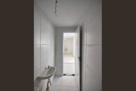 Apartamento à venda com 33m², 2 quartos e sem vaga Apartamento à venda com 33m², 2 quartos e sem vagaBanheiro