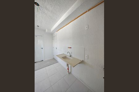 Cozinha de apartamento para alugar com 2 quartos, 33m² em Parque Novo Mundo, São Paulo