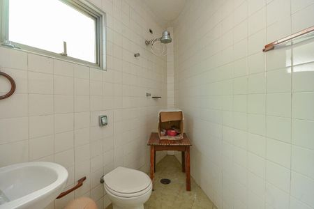 Casa à venda com 300m², 4 quartos e 3 vagas Casa à venda com 300m², 4 quartos e 3 vagasBanheiro 2