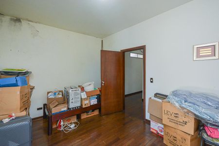 Casa à venda com 300m², 4 quartos e 3 vagas Casa à venda com 300m², 4 quartos e 3 vagasQuarto 3