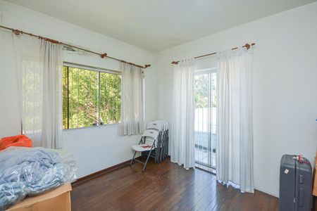 Casa à venda com 300m², 4 quartos e 3 vagas Casa à venda com 300m², 4 quartos e 3 vagasQuarto 3