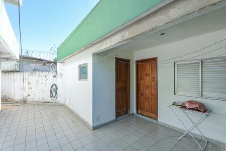 Casa à venda com 300m², 4 quartos e 3 vagas Casa à venda com 300m², 4 quartos e 3 vagasQuintal