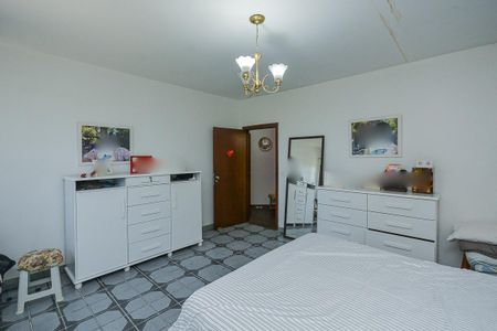 Casa à venda com 300m², 4 quartos e 3 vagas Casa à venda com 300m², 4 quartos e 3 vagasQuarto 1