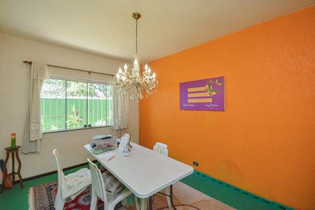 Casa à venda com 300m², 4 quartos e 3 vagas Casa à venda com 300m², 4 quartos e 3 vagasCopa
