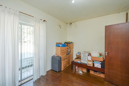 Casa à venda com 300m², 4 quartos e 3 vagas Casa à venda com 300m², 4 quartos e 3 vagasQuarto 3