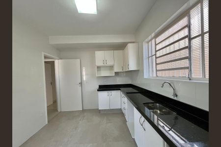 Cozinha de casa à venda com 4 quartos, 190m² em Jardim Leonor, Campinas