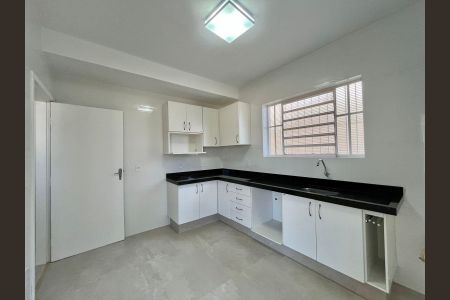 Cozinha de casa à venda com 4 quartos, 190m² em Jardim Leonor, Campinas