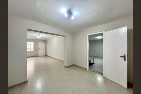 Casa à venda com 190m², 4 quartos e 2 vagas Casa à venda com 190m², 4 quartos e 2 vagasSala 3