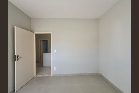 Casa à venda com 190m², 4 quartos e 2 vagas Casa à venda com 190m², 4 quartos e 2 vagasQuarto 4