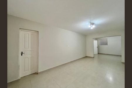 Casa à venda com 190m², 4 quartos e 2 vagas Casa à venda com 190m², 4 quartos e 2 vagasSala 3