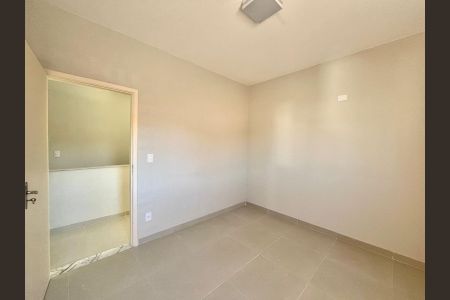 Casa à venda com 190m², 4 quartos e 2 vagas Casa à venda com 190m², 4 quartos e 2 vagasQuarto 4