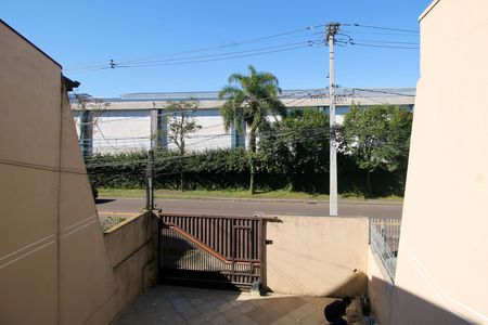Vista do sobrado de casa para alugar com 2 quartos, 117m² em Bacacheri, Curitiba