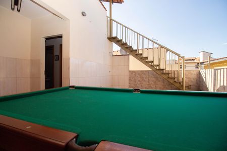 Casa à venda com 195m², 5 quartos e 2 vagasCobertura