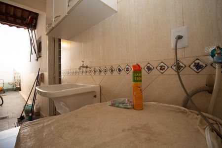 Casa à venda com 195m², 5 quartos e 2 vagasÁrea de Serviço