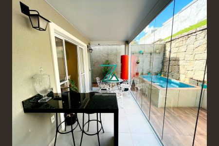Casa de condomínio à venda com 110m², 2 quartos e 2 vagas