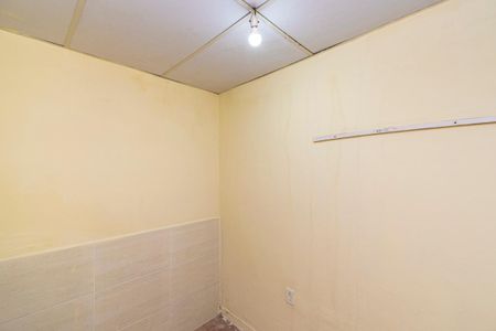 Quarto de casa de condomínio para alugar com 1 quarto, 45m² em Irajá, Rio de Janeiro