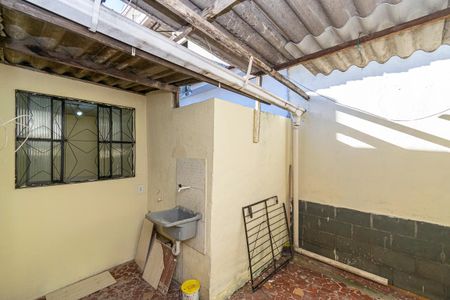 Casa de condomínio para alugar com 45m², 1 quarto e sem vaga Casa de condomínio para alugar com 45m², 1 quarto e sem vagaÁrea de Serviço