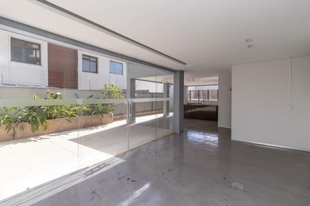 Apartamento à venda com 427m², 4 quartos e 4 vagas Apartamento à venda com 427m², 4 quartos e 4 vagasVaranda