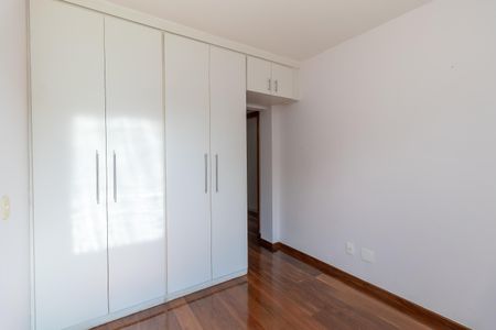 Apartamento à venda com 427m², 4 quartos e 4 vagas Apartamento à venda com 427m², 4 quartos e 4 vagasQuarto 2