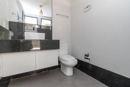 Apartamento à venda com 427m², 4 quartos e 4 vagas Apartamento à venda com 427m², 4 quartos e 4 vagasLavabo Externo