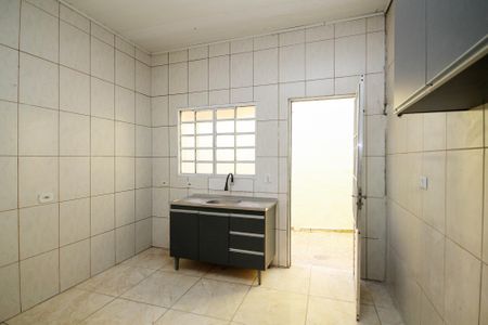 Cozinha de casa para alugar com 1 quarto, 30m² em Jardim Lina, Cotia