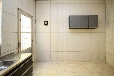 Cozinha de casa para alugar com 1 quarto, 30m² em Jardim Lina, Cotia
