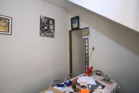 Sala de casa à venda com 2 quartos, 120m² em Pirajá, Belo Horizonte