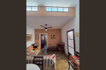 Casa à venda com 172m², 3 quartos e 3 vagas Casa à venda com 172m², 3 quartos e 3 vagasFoto 37