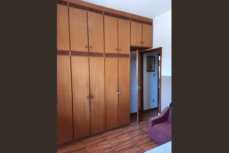 Casa à venda com 172m², 3 quartos e 3 vagas Casa à venda com 172m², 3 quartos e 3 vagasFoto 18