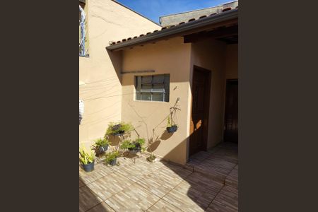 Casa à venda com 172m², 3 quartos e 3 vagas Casa à venda com 172m², 3 quartos e 3 vagasFoto 42