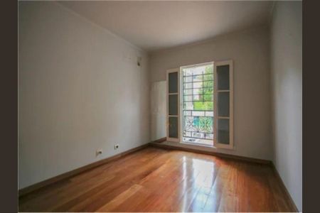 Casa à venda com 4 quartos, 432m² em Vila Madalena, São Paulo