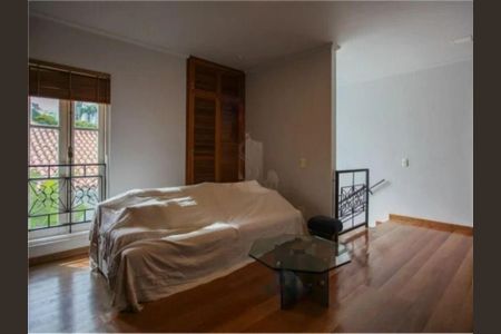 Casa à venda com 4 quartos, 432m² em Vila Madalena, São Paulo