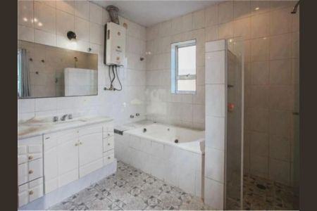 Casa à venda com 4 quartos, 432m² em Vila Madalena, São Paulo