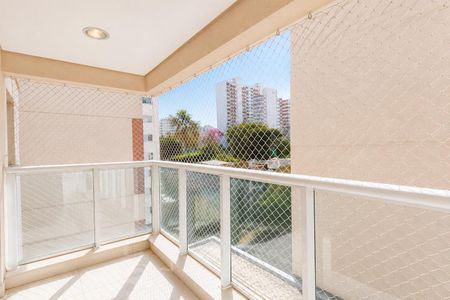 Apartamento à venda com 35m², 1 quarto e 1 vaga Apartamento à venda com 35m², 1 quarto e 1 vagaVaranda