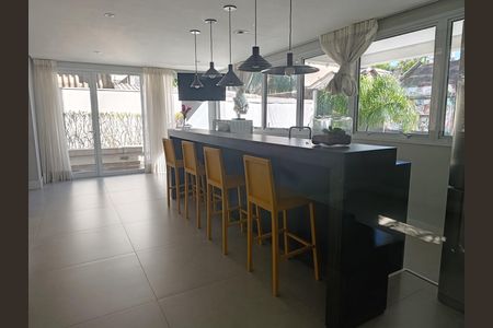 Apartamento à venda com 35m², 1 quarto e 1 vaga Apartamento à venda com 35m², 1 quarto e 1 vagaEspaço Gourmet