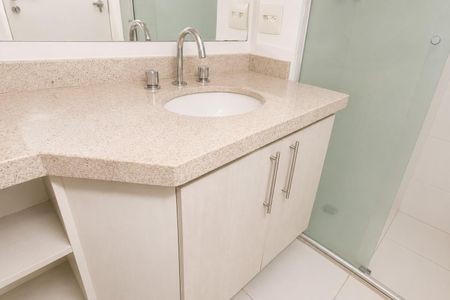 Apartamento à venda com 35m², 1 quarto e 1 vaga Apartamento à venda com 35m², 1 quarto e 1 vagaBanheiro