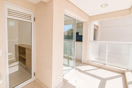 Apartamento à venda com 35m², 1 quarto e 1 vaga Apartamento à venda com 35m², 1 quarto e 1 vagaVaranda