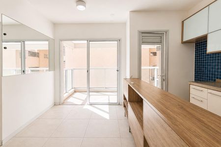 Apartamento à venda com 35m², 1 quarto e 1 vaga Apartamento à venda com 35m², 1 quarto e 1 vagaSala