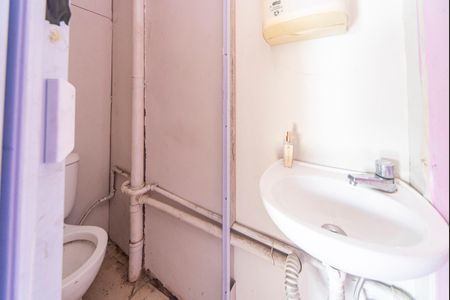 Casa à venda com 88m², 3 quartos e sem vaga Casa à venda com 88m², 3 quartos e sem vagaLavabo do Salão
