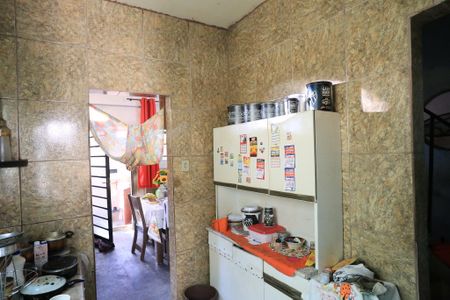 Cozinha de casa à venda com 2 quartos, 120m² em Pirajá, Belo Horizonte